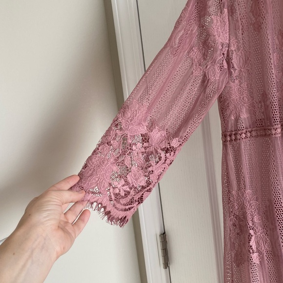 Ladies Size Small Dusty Rose Blouse with Matching Lace Kimono. - Picture 14 of 15